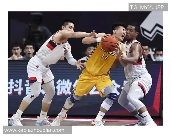 上海足球队以97分领跑欧锦赛积分榜展现强大实力 上海足球队以97分领跑欧锦赛积分榜展现强大实力