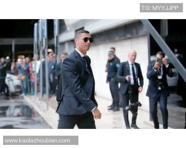 足球明星的时尚穿搭秘籍男生如何借鉴提升个人魅力 足球明星的时尚穿搭秘籍男生如何借鉴提升个人魅力