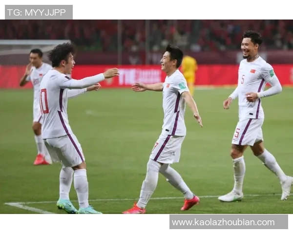 足球明星保镖视频播放揭秘背后故事与安全措施的精彩瞬间 足球明星保镖视频播放揭秘背后故事与安全措施的精彩瞬间